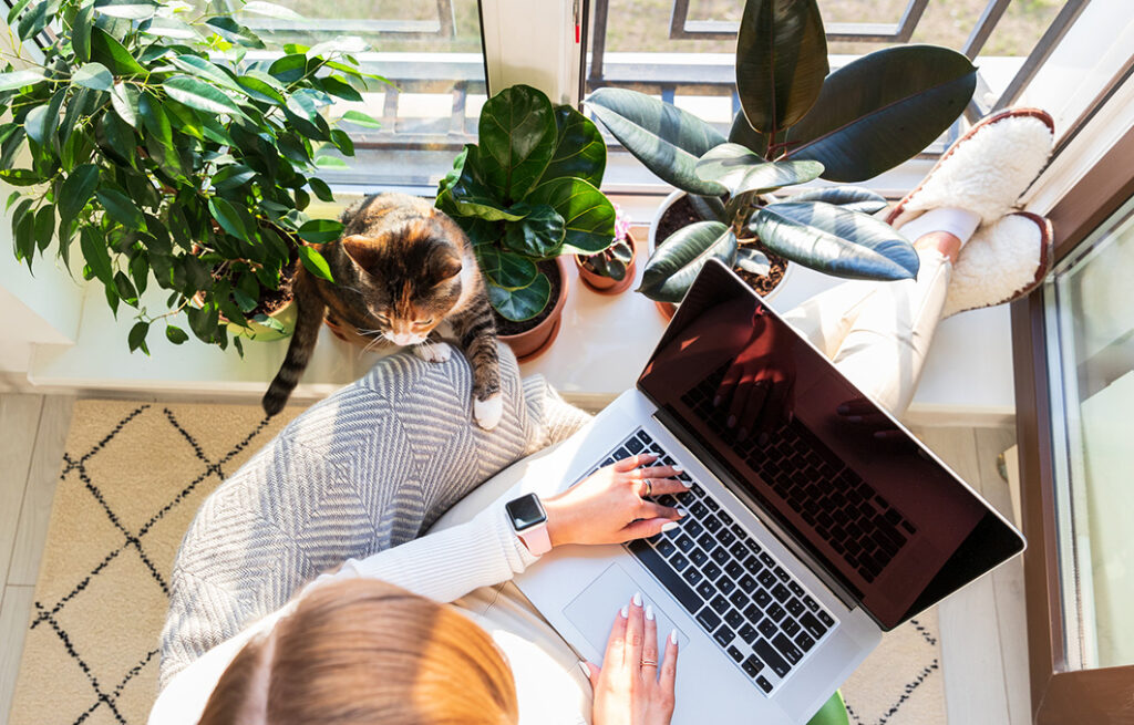 📝 10 Simple Budgeting Tips to Stop Living Paycheck to Paycheck